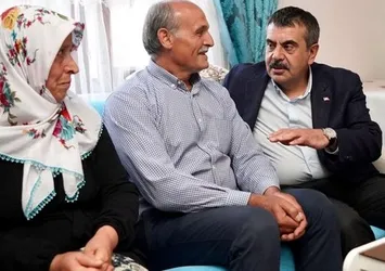 Milli Eğitim Bakanı Yusuf Tekin'den şehit öğretmen Necmettin Yılmaz'ın babaevine ziyaret!