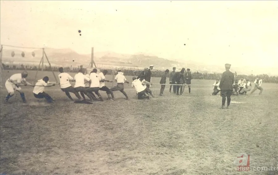 Atatürk'ün arşivlerden çıkan en son fotoğrafları! Hiç görülmemiş 10 Kasım en güzel Atatürk resimleri 16