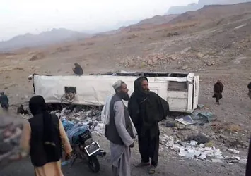 Son dakika: Afganistan'da bombalı saldırı: 32 kişi hayatını kaybetti