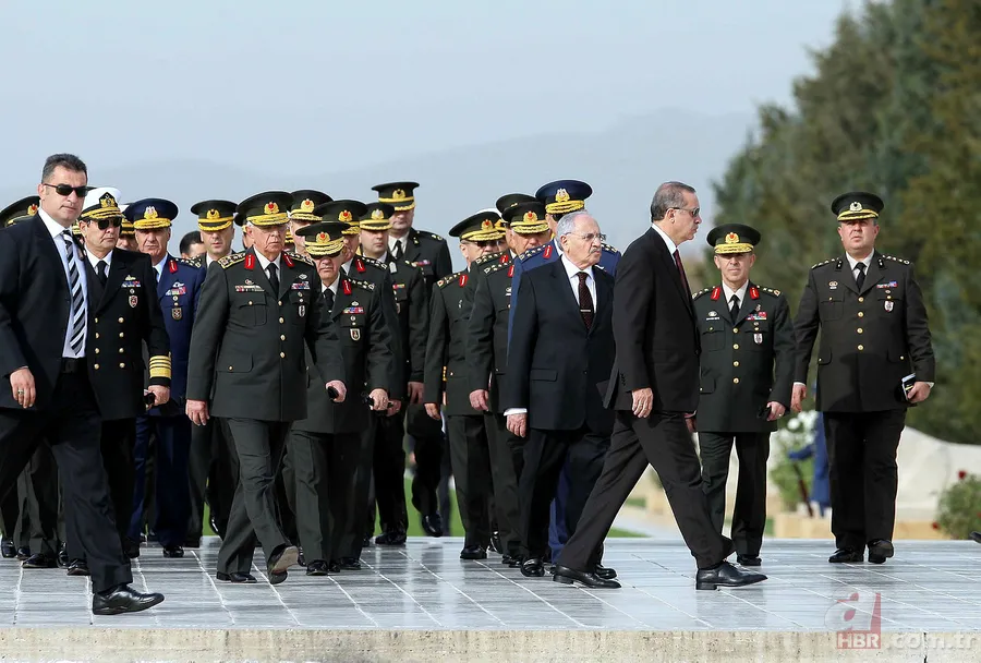 YAŞ kararları 2022 atama ve terfi listesi: TSK emekliye sevk edilenler, terfi alanlar ve görev süresi uzatılanlar kimler? 2