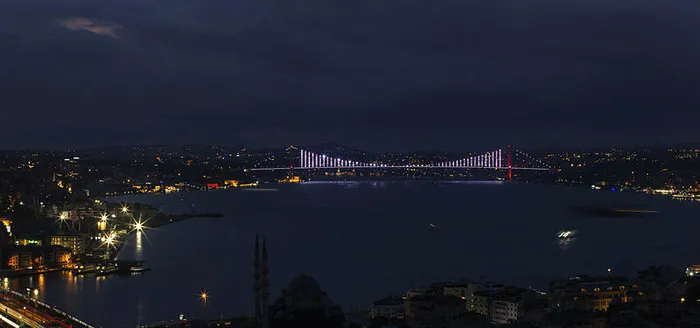 Son dakika: İstanbul Boğazı gemi trafiğine kapatıldı - 1