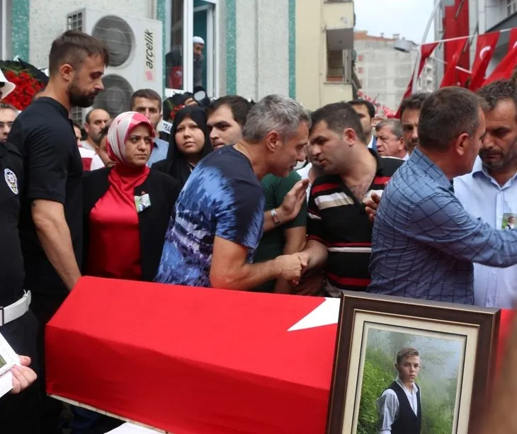 Trabzon Maçka’da şehit olan Eren Bülbül, son yolculuğuna uğurlandı