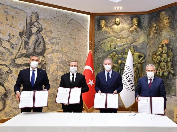 Fırat Kalkanı Bölgesi’ndeki Suriyeli öğretmenlere Türkçe eğitimi