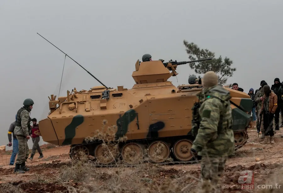 Mehmetçik cephede görüntülendi 11