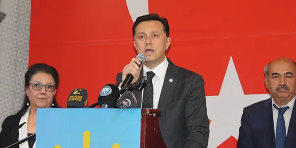 1691682237595.jpg İYİ Parti koalisyona kapıları kapattı! Ümit Özlale: Yeniden bir 6'lı masa süreci yaşatılmak istenirse İYİ Parti'nin duruşu olumsuz - 5