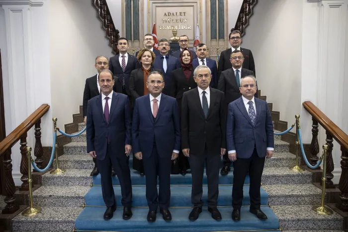 Adalet Bakanı Bekir Bozdağ HSK üyelerini kabul etti