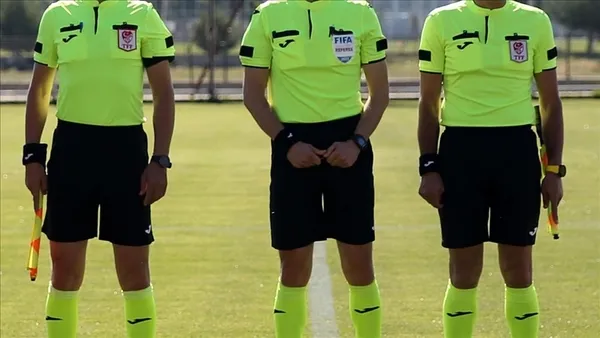 son-dakika-spor-haberi-besiktas-trabzonspor-macinin-hakemi-belli-oldu-1706777947791.jpg Son dakika spor haberi: Beşiktaş-Trabzonspor maçının hakemi belli oldu - 1