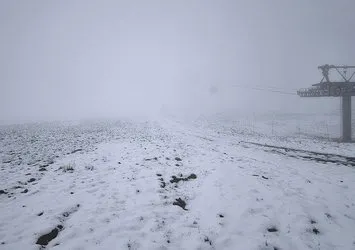 Erciyes’e mayısta kar yağdı!