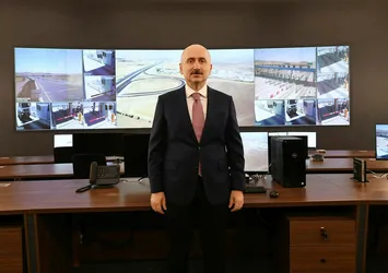 Bakan Karaismailoğlu 'trafik sıkışıklığını azaltmak için' diyerek açıkladı: Ulaşımın yeni yol haritası için çalışacağız