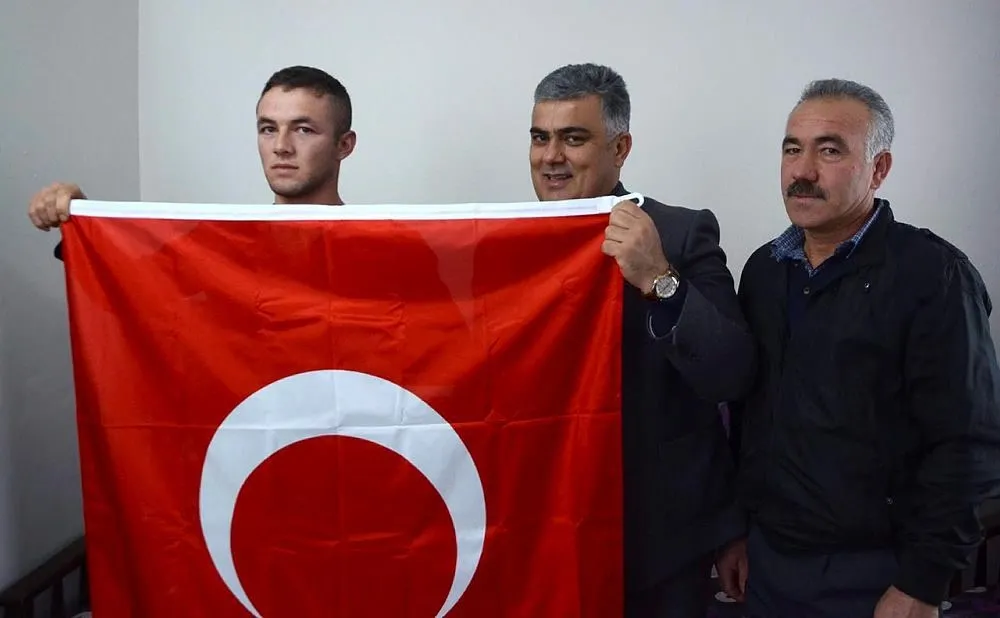 Hain saldırıda yaralanan asker: Otobüs farklı güzergah kullandı - 1