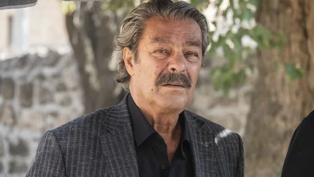 Kadir İnanır hastaneye kaldırıldı! Hastaneden ilk açıklama geldi! Usta oyuncunun son durumu ne?