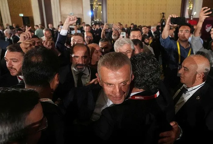 5 oy farkla zafere! TFF’nin yeni başkanı İbrahim Hacıosmanoğlu oldu | Başkan Erdoğan’dan tebrik mesajı: Hayırlı uğurlu olsun