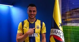 Fenerbahçe Filip Kostic’i açıkladı
