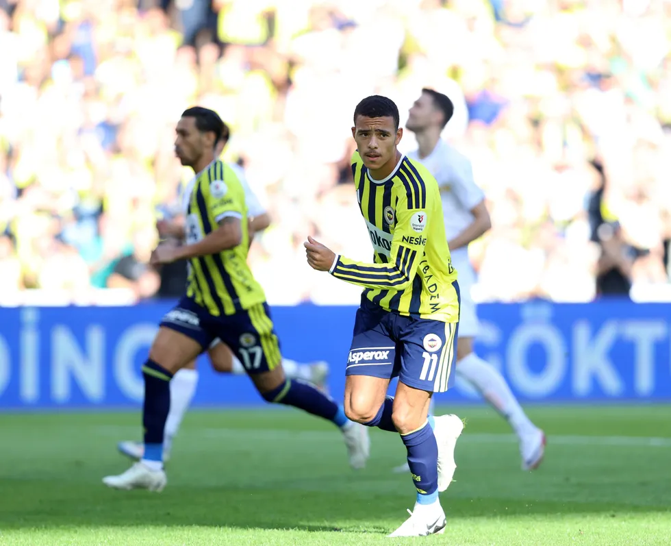 1789921775551.jpg Fenerbahçe bunu hep yapıyor! Eyüpspor’a 8 gol atan sarı-lacivertliler kulüp tarihine bir kez daha geçti - 1