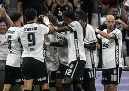 Beşiktaş'ta Trabzonspor maçı öncesi kadro sürprizi! İki yıldız yok, Vlahovic kafilede