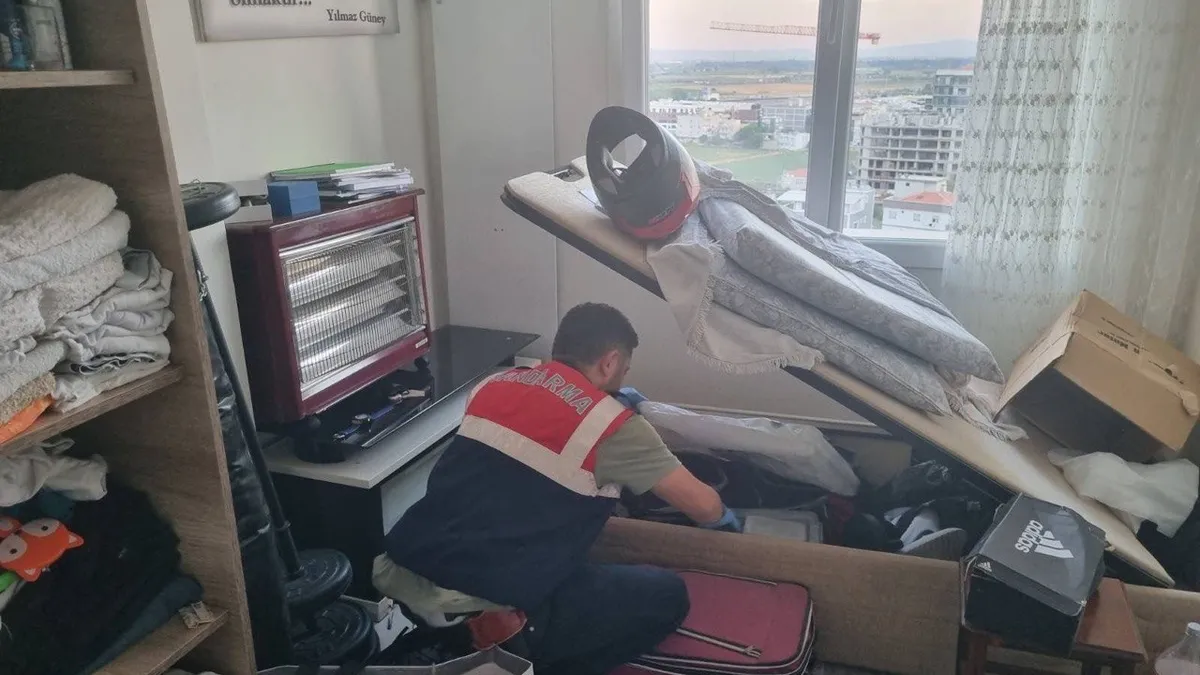 MİT’ten kişisel verileri çalanlara operasyon! 3 kişi tutuklandı