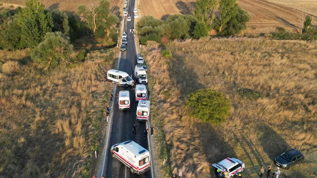 Edirne’de zincirleme kaza! 6 yaralı