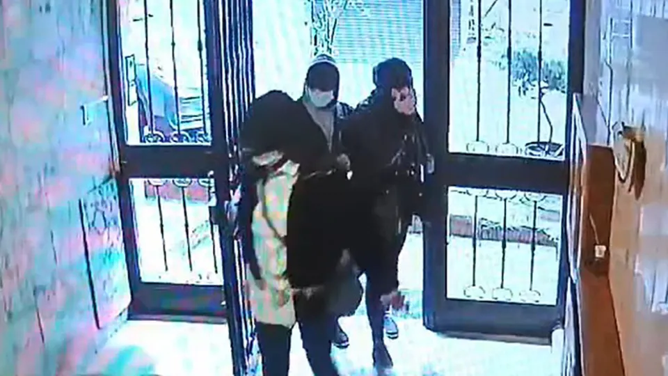 İstanbul'da şaşkına çeviren olay! Önce zile bastılar ardından...