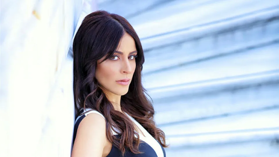 İrem Derici'den şok estetik itirafı! Ünlülerin estetiksiz halleri ve geçirdikleri değişim