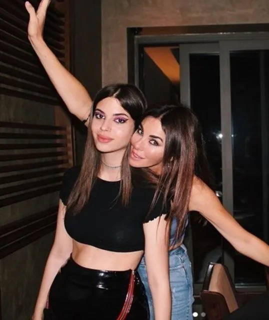 Defne Samyeli’nın kızı Derin Talu’nun olaylı gecesi! Küfür edip saldırdı