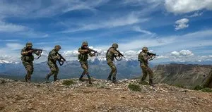 Mehmetçik, yönünü İran sınırına çevirdi