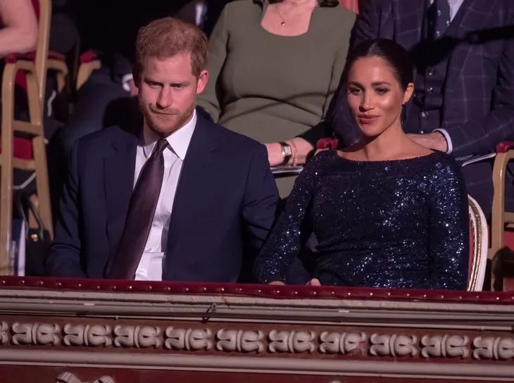 Prens Harry ve Meghan Markle hakkında şok iddia! Ayrılmaları için tehdit edildiler