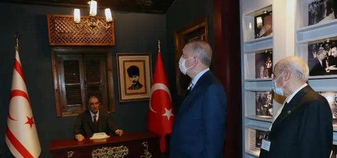 Başkan Recep Tayyip Erdoğan’dan Lefkoşa’da Alparslan Türkeş’in doğduğu müze eve ziyaret