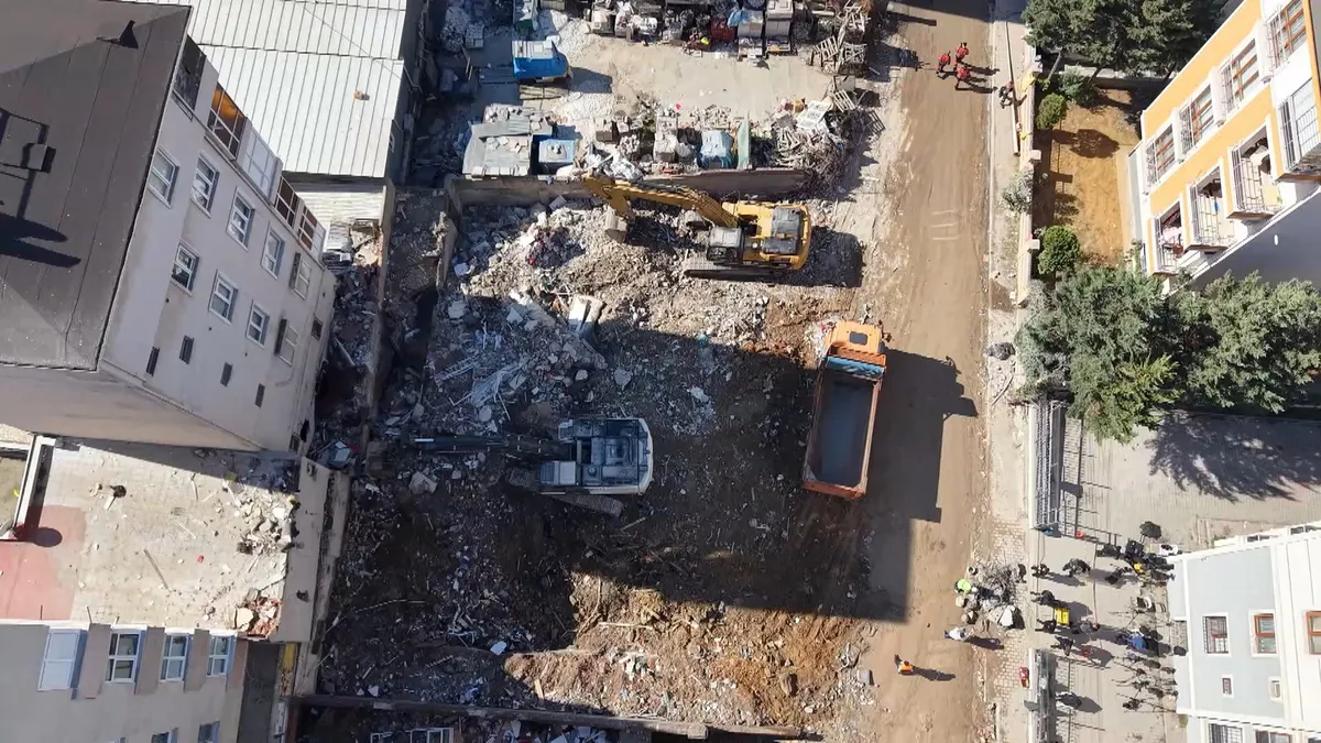 Maltepe'de çöken bina için dönüşüm planı hazırlanıyor! TOKİ ile bir yılda dönüşüm hedefi - 6