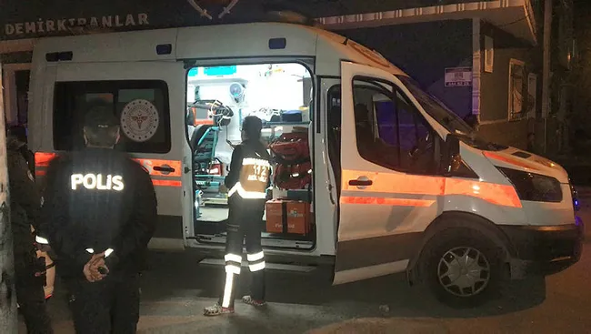 Bursa'da engelli kardeşini bıçaklayıp başında sigara içti - 4