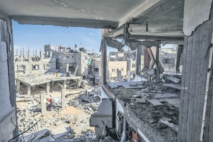 Katil İsrail Gazze’de ateşkes dinlemiyor! Bombaların gölgesinde yeni yıla girdiler