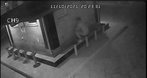 Camide akılalmaz hırsızlık! Muslukları çalıp bakın ne yapmış