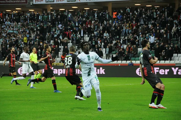 giresunspor-3-karagumruk-1-mac-sonucu-giresunspor-3-atti-3-aldi-1638716854824.jpg Giresunspor: 3 - Karagümrük: 1 MAÇ SONUCU | Giresunspor 3 attı 3 aldı - 1