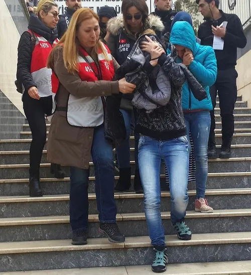 İstanbul'da AVM'lerde hırsızlık yapan şebeke çökertildi - 1