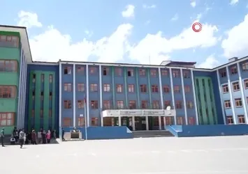 Muş'ta 5 bin 778 öğrenci LGS’de ter döktü
