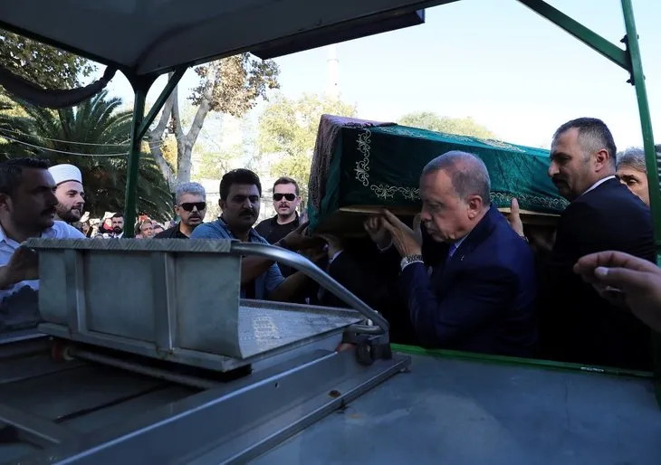 Başkan Erdoğan'a Eyüp Sultan’da sevgi seli