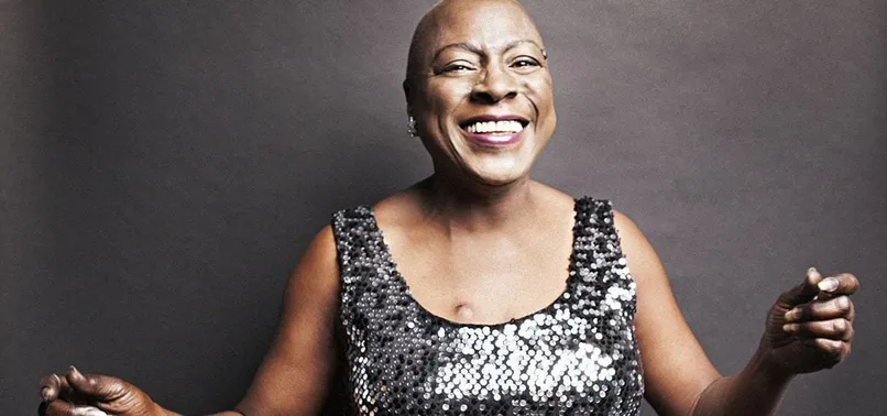 Sharon Jones hayatını kaybetti
