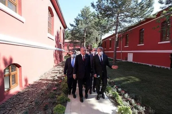 Defne Devlet Hastanesi 60 gün sonra hizmette! Ekipler gece gündüz çalışıyor