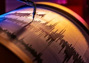Balıkesir yeniden 4,4 ile sallandı! Deprem İstanbul ve çevre illerde hissedildi