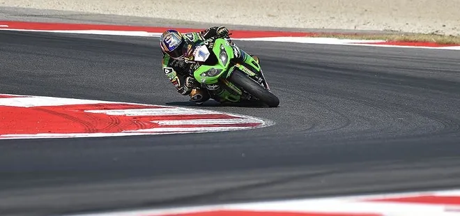 Sofuoğlu şampiyona liderinin ensesinde