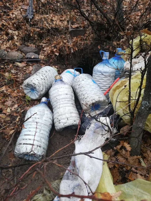 Tunceli’de teröristlerin inlerine girildi!