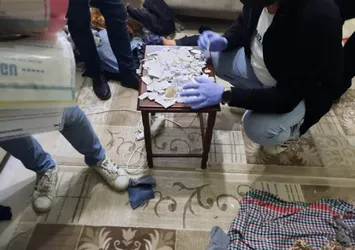 FETÖ'nün Gaybubet evlerine operasyon! Polis delilleri böyle kurtardı