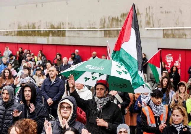 Filistin için sokaklara çıktılar