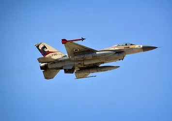 İsrail'den Halep’e füze saldırısı