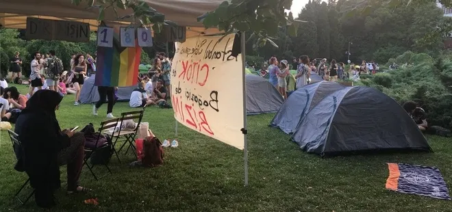 Boğaziçi Üniversitesi’nde yeni provokasyon! 30 çadır kurup alkol alan eylemciler uygunsuz davranışlar sergiliyor