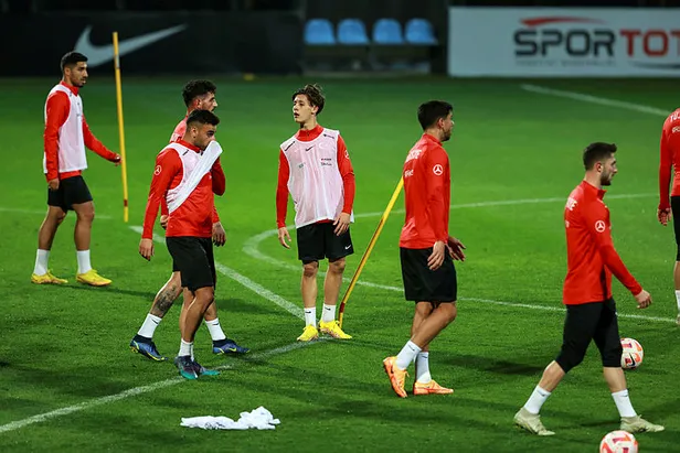 Türkiye İskoçya maçı canlı izle | TRT 1 YAYIN AKIŞI: Türkiye İskoçya maçı saat kaçta başlayacak? Şifreli mi, şifresiz mi?