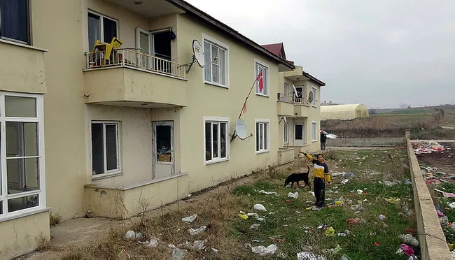 Edirne’de korkunç olay! Köpeği balkona bağlayıp ölümüne neden oldular - 4