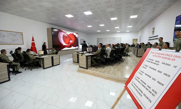 Bakan Hulusi Akar’dan flaş açıklama! 18 rejim askeri Ruslara teslim edilecek mi? - 3