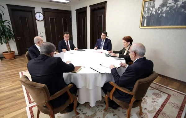 6li-degil-artik-5li-koalisyon-ankarada-kulis-kazanlari-kayniyor-iyi-partinin-ayriligi-sonrasi-toplanti-karari-1677862636677.jpg 6'lı değil artık 5'li koalisyon! Ankara'da kulis kazanları kaynıyor! İYİ Parti'nin ayrılığı sonrası toplantı kararı - 1