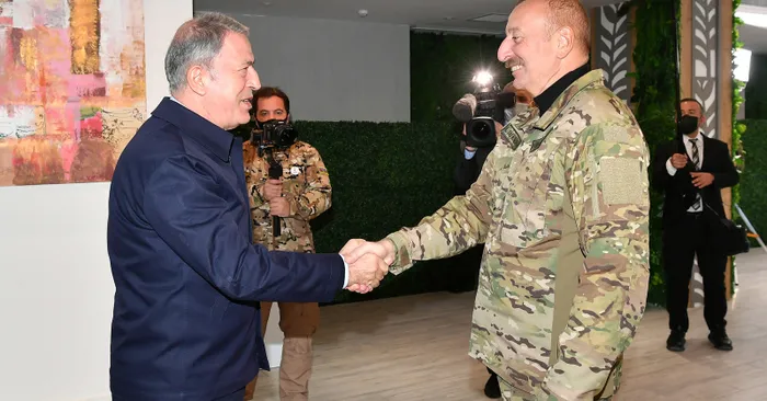 Azerbaycan Cumhurbaşkanı Aliyev, Milli Savunma Bakanı Akar ve TSK komuta kademesini kabul etti