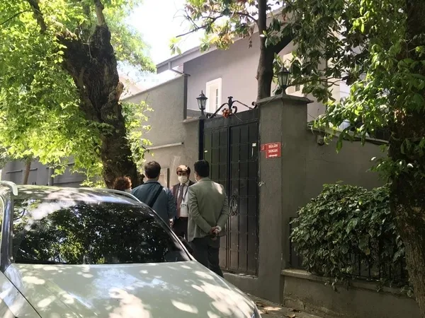 Soner Yalçın'dan skandal hareket! Kaçak kalesini denetlemek isteyen bakanlık ekipleri içeriye alınmadı - 1